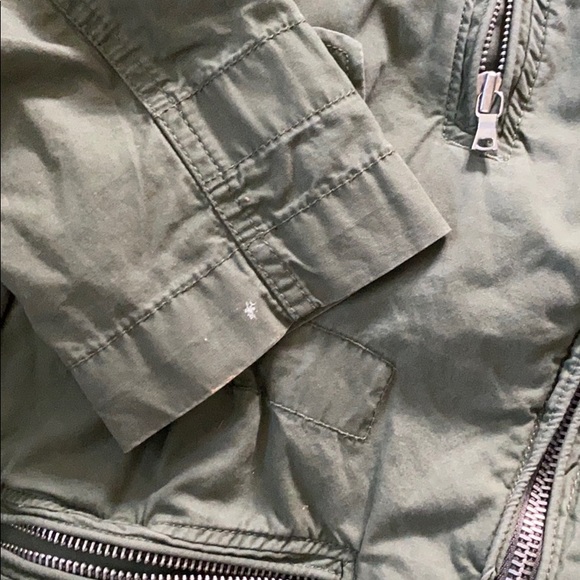 Army green gap jacket! - Picture 3 of 10